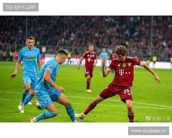 拜仁防线站位混乱回防脱节问题显现：对赛季关键战表现构成潜在考验