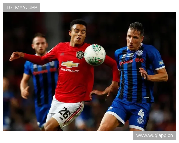 曼联进攻组织混乱问题持续,对球队稳定性及赛季走势形成制约 曼联进攻组织混乱问题持续,对球队稳定性及赛季走势形成制约