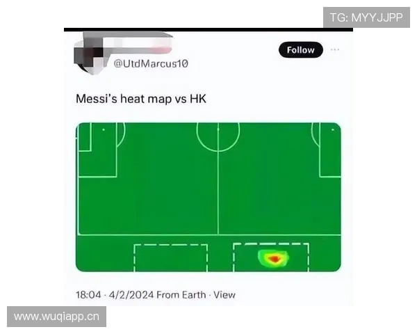 苏亚雷斯训练完顺手给家里泳池换了套新瓷砖