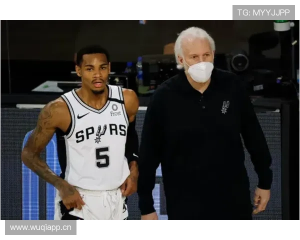 罗伯特·帕里什挡拆中投发挥稳定，助力球队攻防转换提速