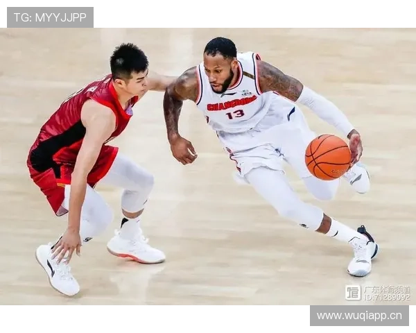 篮球垂直起跳规则如何界定防守犯规与合法身体对抗的具体标准